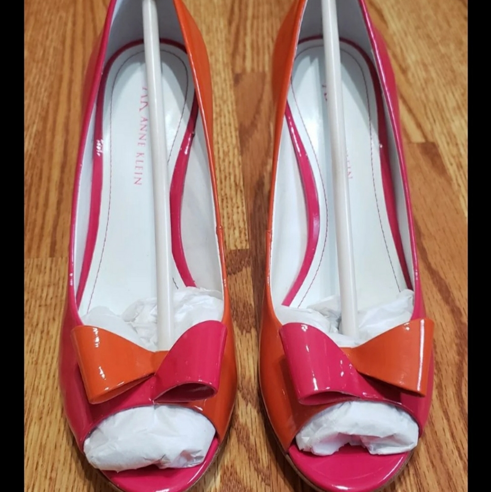 Foxie Pink/Orange Heels with Bow